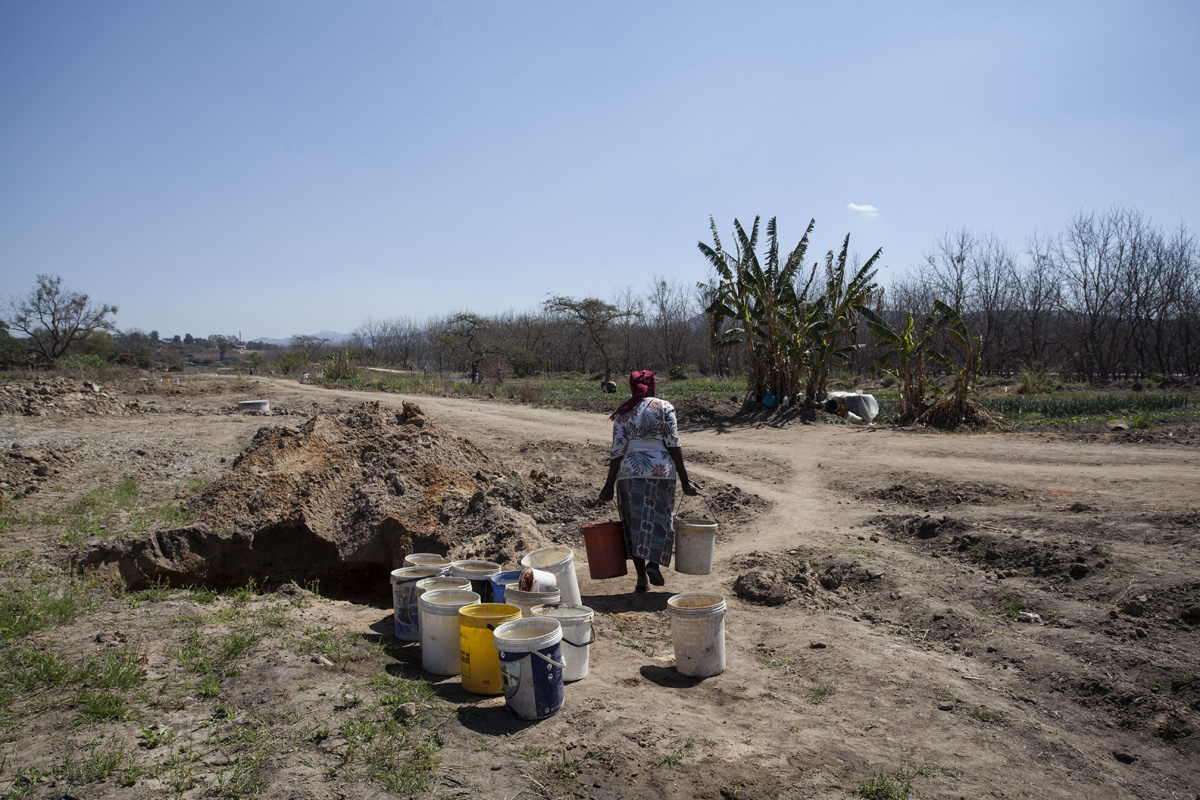 There is no running water that provides irrigation to the gardens.